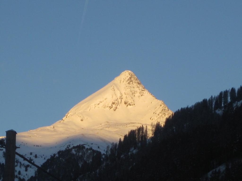 Pension Stoffler Sankt Veit in Defereggen ภายนอก รูปภาพ
