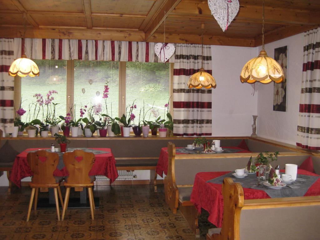 Pension Stoffler Sankt Veit in Defereggen ภายนอก รูปภาพ