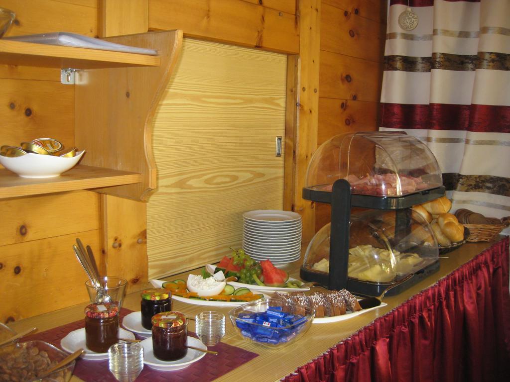 Pension Stoffler Sankt Veit in Defereggen ภายนอก รูปภาพ